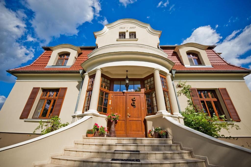Villa Cztery Pory Roku Zbaszynek Экстерьер фото